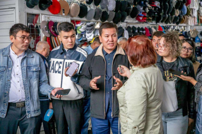 Более 400 предпринимателей получили господдержку в сфере торговли