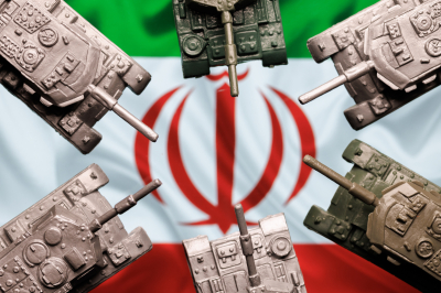 Иран после заявления Пезешкиана нанес удар по&nbsp;американской авиабазе в&nbsp;ОАЭ