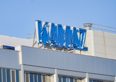 &laquo;КАМАЗ&raquo; оденет сотрудников в спецодежду серого и сапфирового цветов